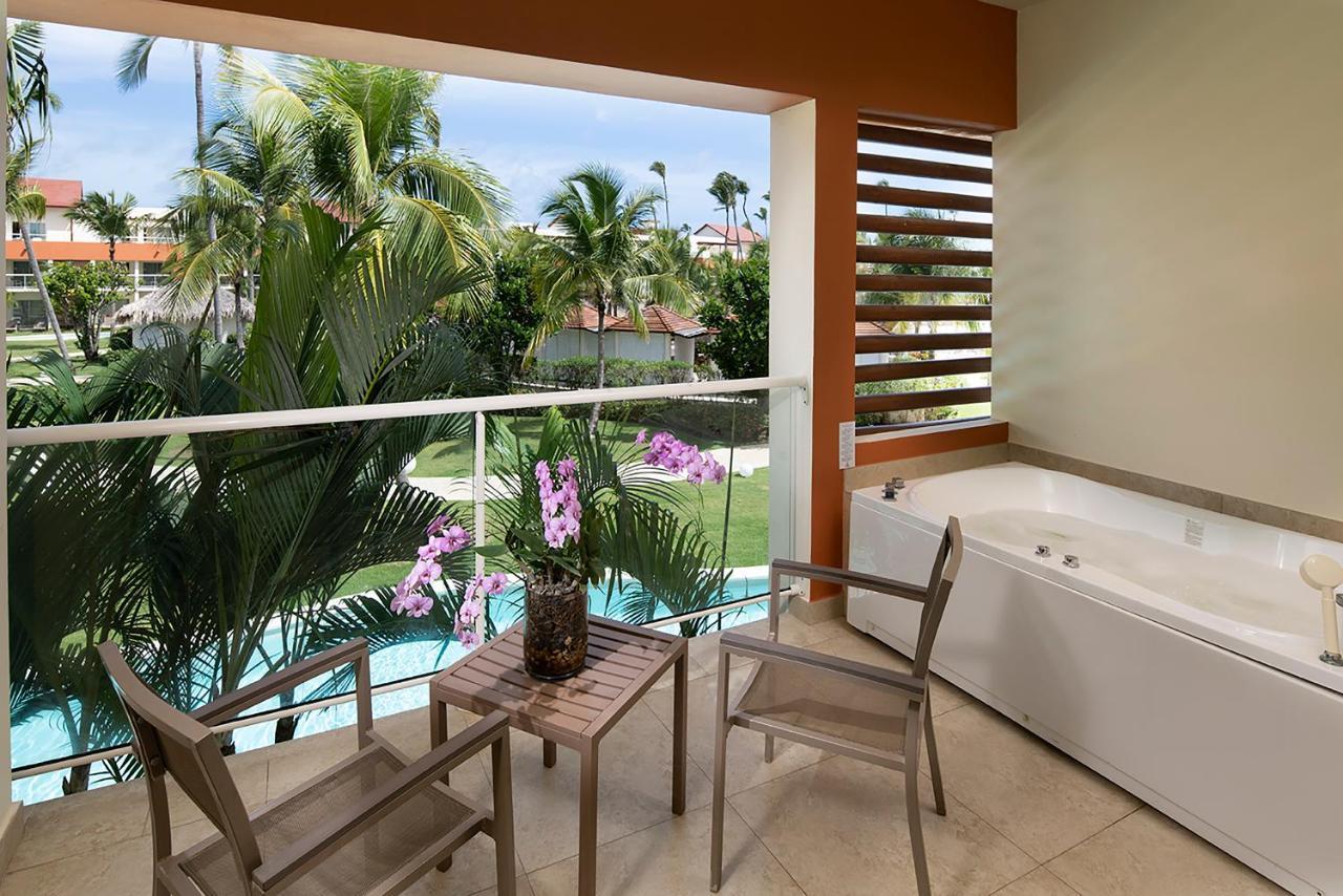 Breathless Punta Cana Resort & Spa (Adults Only) Esterno foto Balcony with Jacuzzi