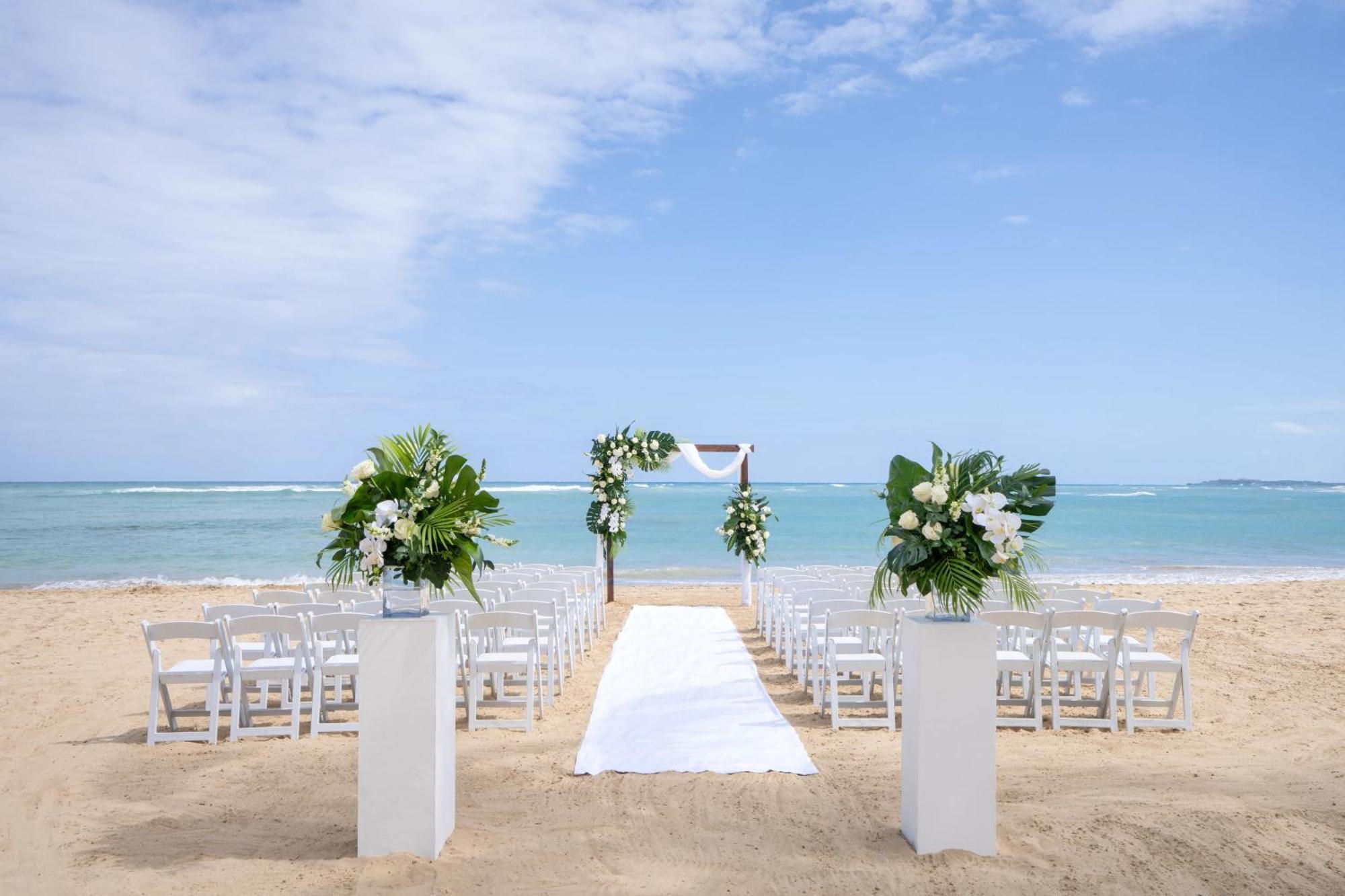 Breathless Punta Cana Resort & Spa (Adults Only) Esterno foto Beach wedding