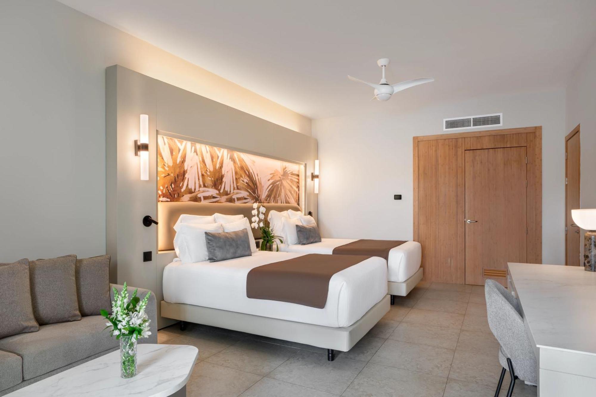 Breathless Punta Cana Resort & Spa (Adults Only) Esterno foto Deluxe Room