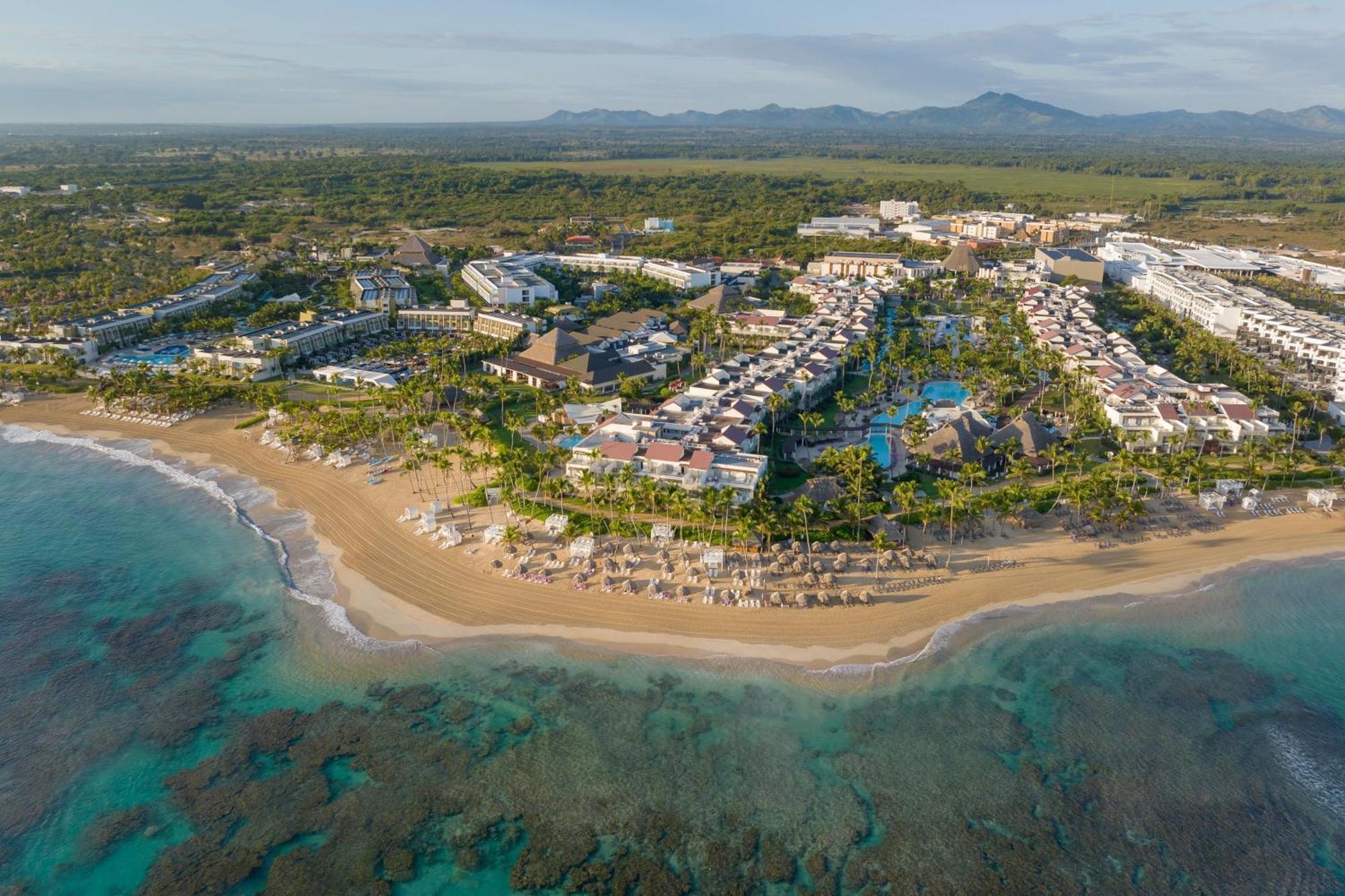Breathless Punta Cana Resort & Spa (Adults Only) Esterno foto Aerial view of Punta Cana