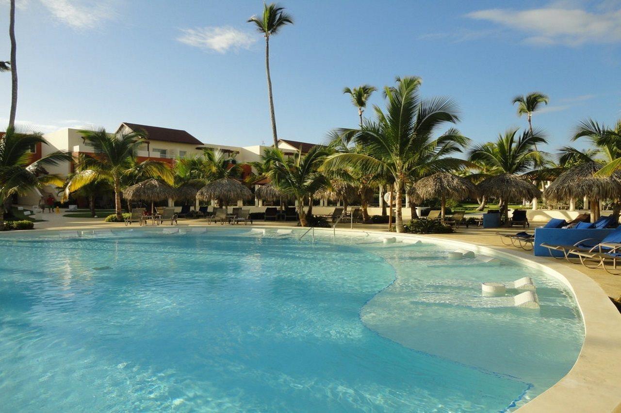 Breathless Punta Cana Resort & Spa (Adults Only) Esterno foto Pool at Iberostar Grand Hotel Bávaro