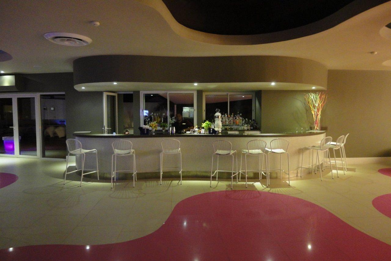 Breathless Punta Cana Resort & Spa (Adults Only) Esterno foto The bar at the 10th floor